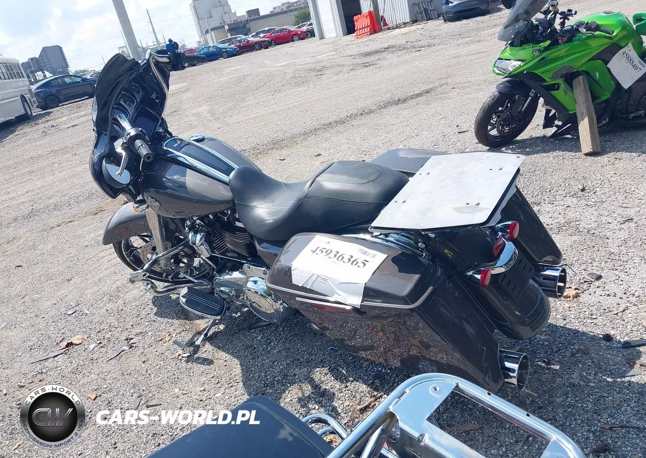 2023 Harley-Davidson Flhxs VIN:1HD1KRP15PB611625 - 3