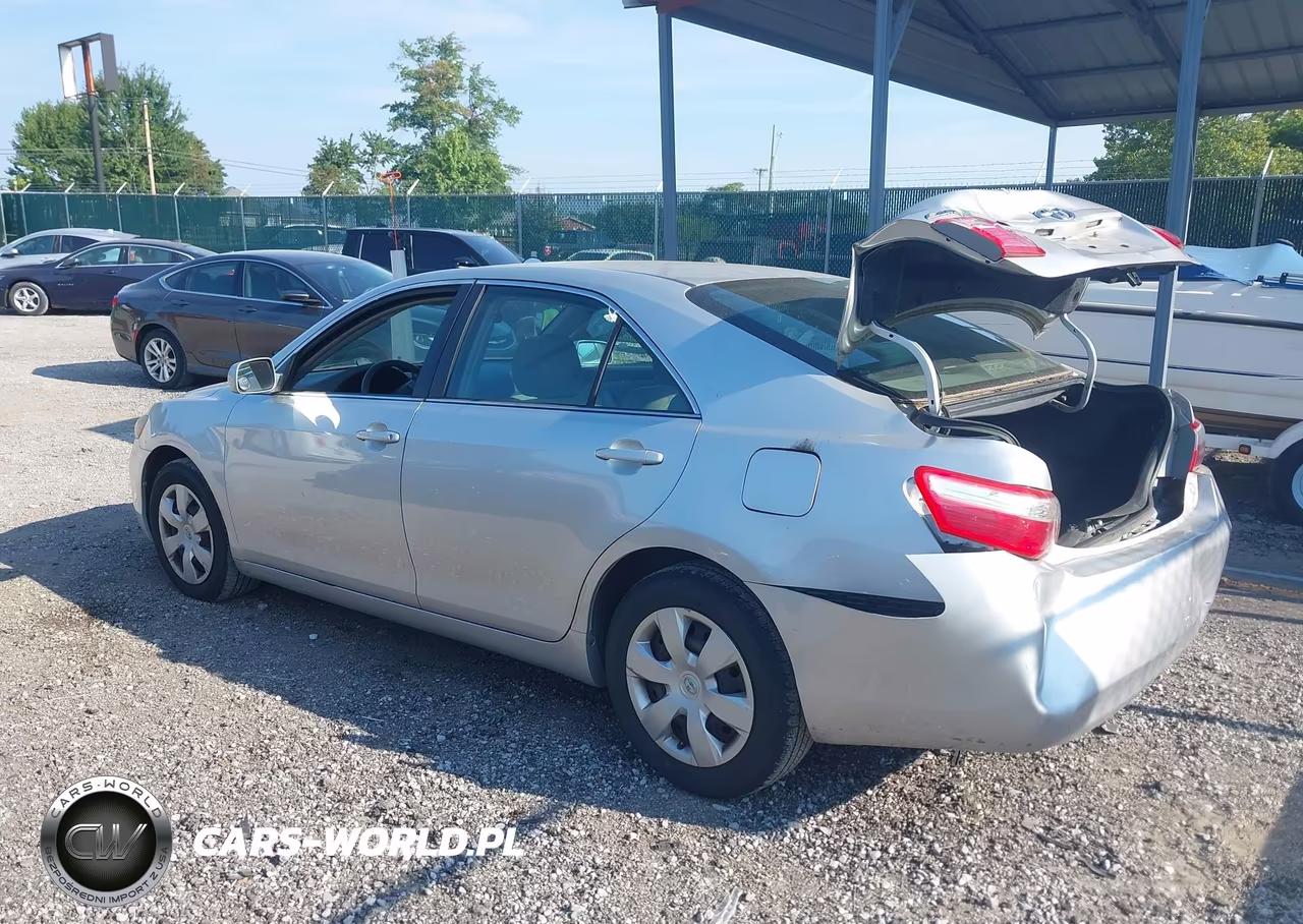 2009 Toyota Camry Le VIN:4T1BE46K59U294457 - 3