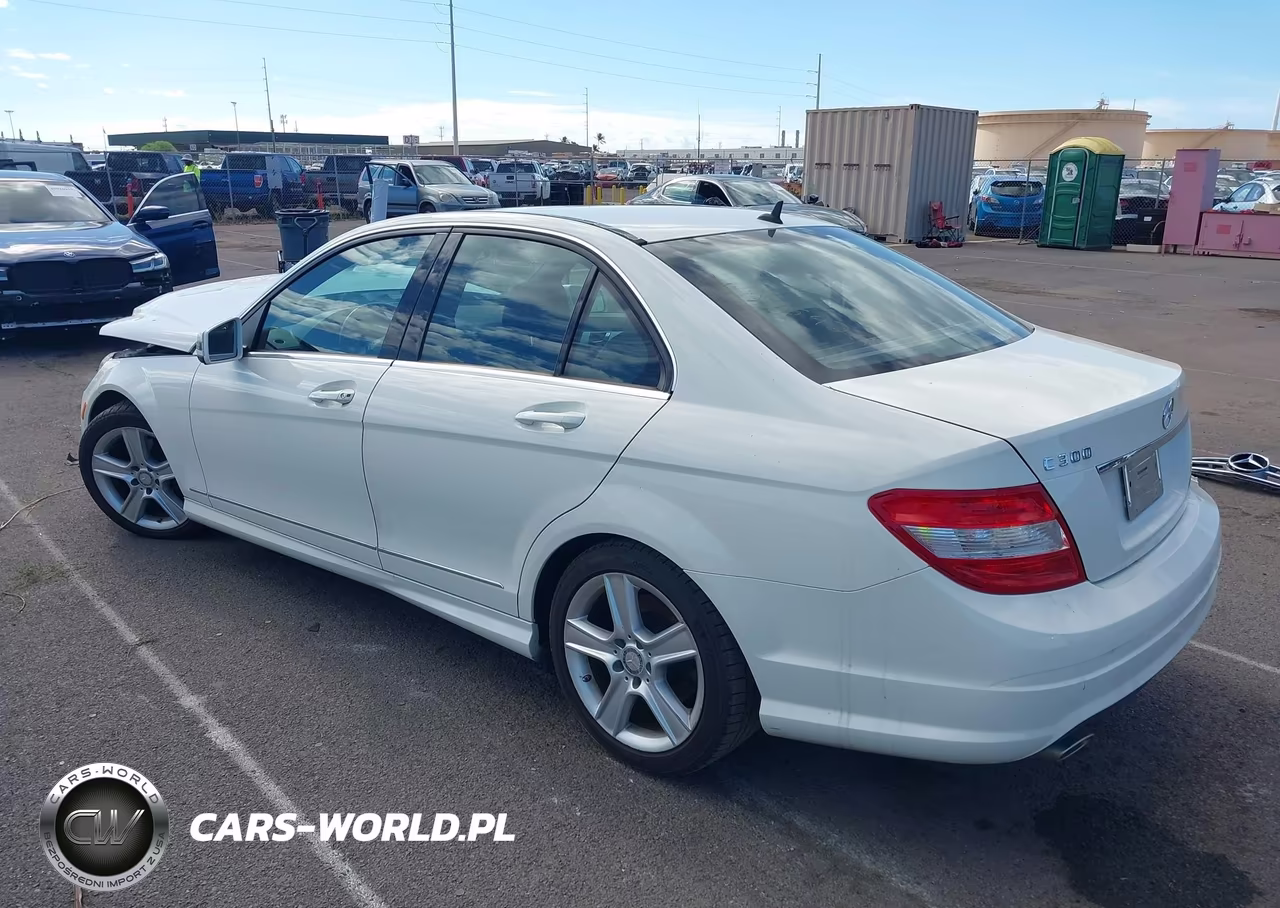 2010 Mercedes-Benz C 300 Luxury-Sport VIN:WDDGF5EB3AF363952 - 3