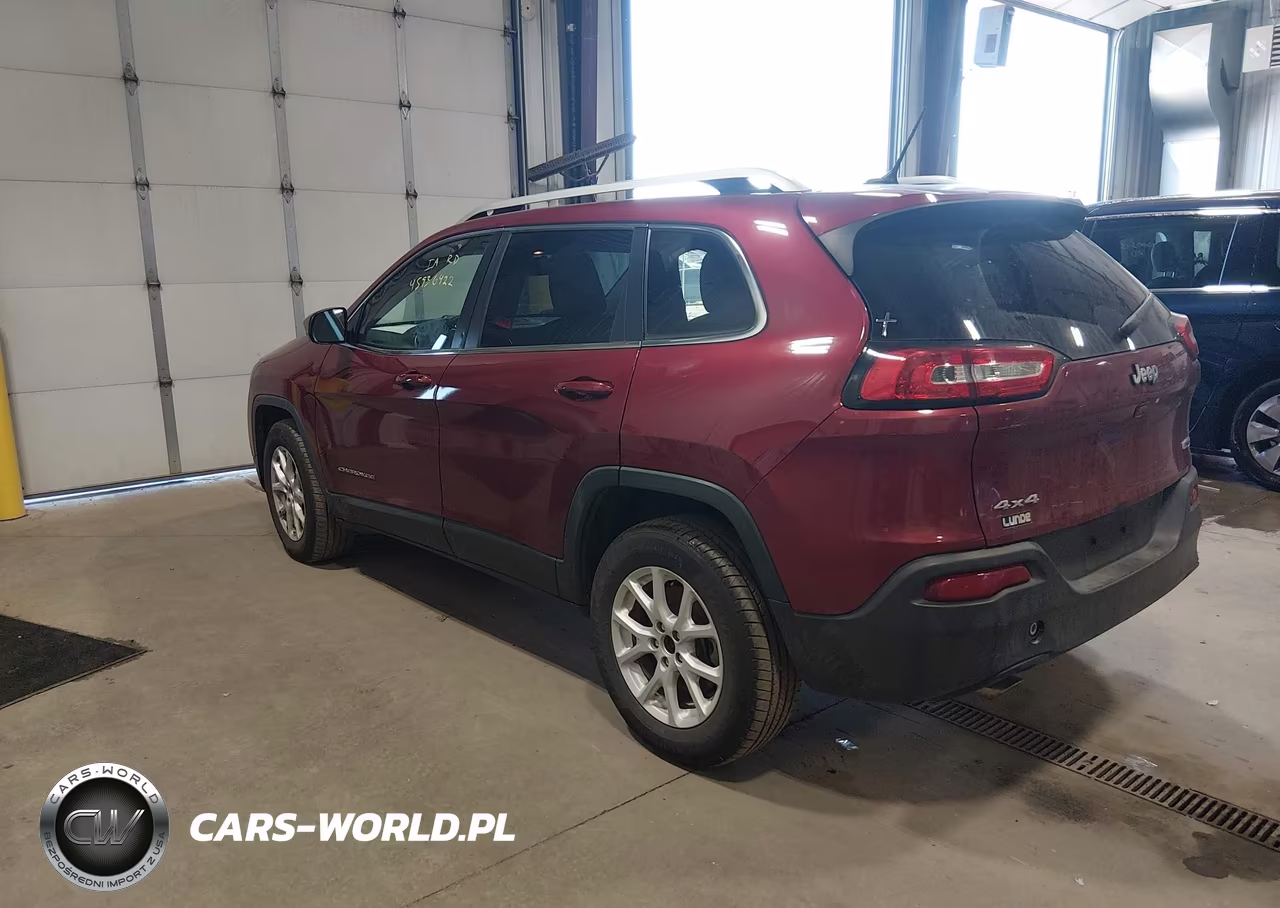 2015 Jeep Cherokee Latitude VIN:1C4PJMCB6FW551166 - 3