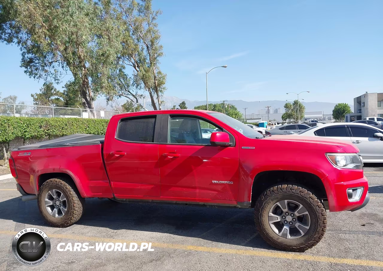 2018 Chevrolet Colorado Z71 VIN:1GCPTDE12J1218774 - 13