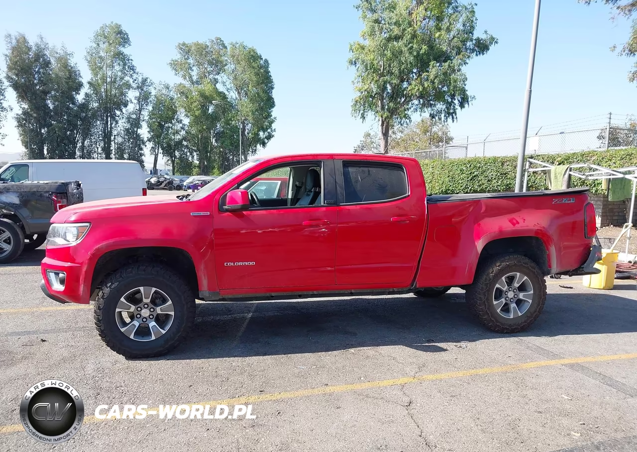 2018 Chevrolet Colorado Z71 VIN:1GCPTDE12J1218774 - 14