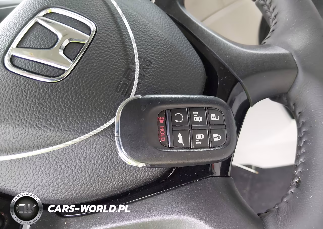 2026 Honda Odyssey Touring VIN:5FNRL6H85TB020794 - 11
