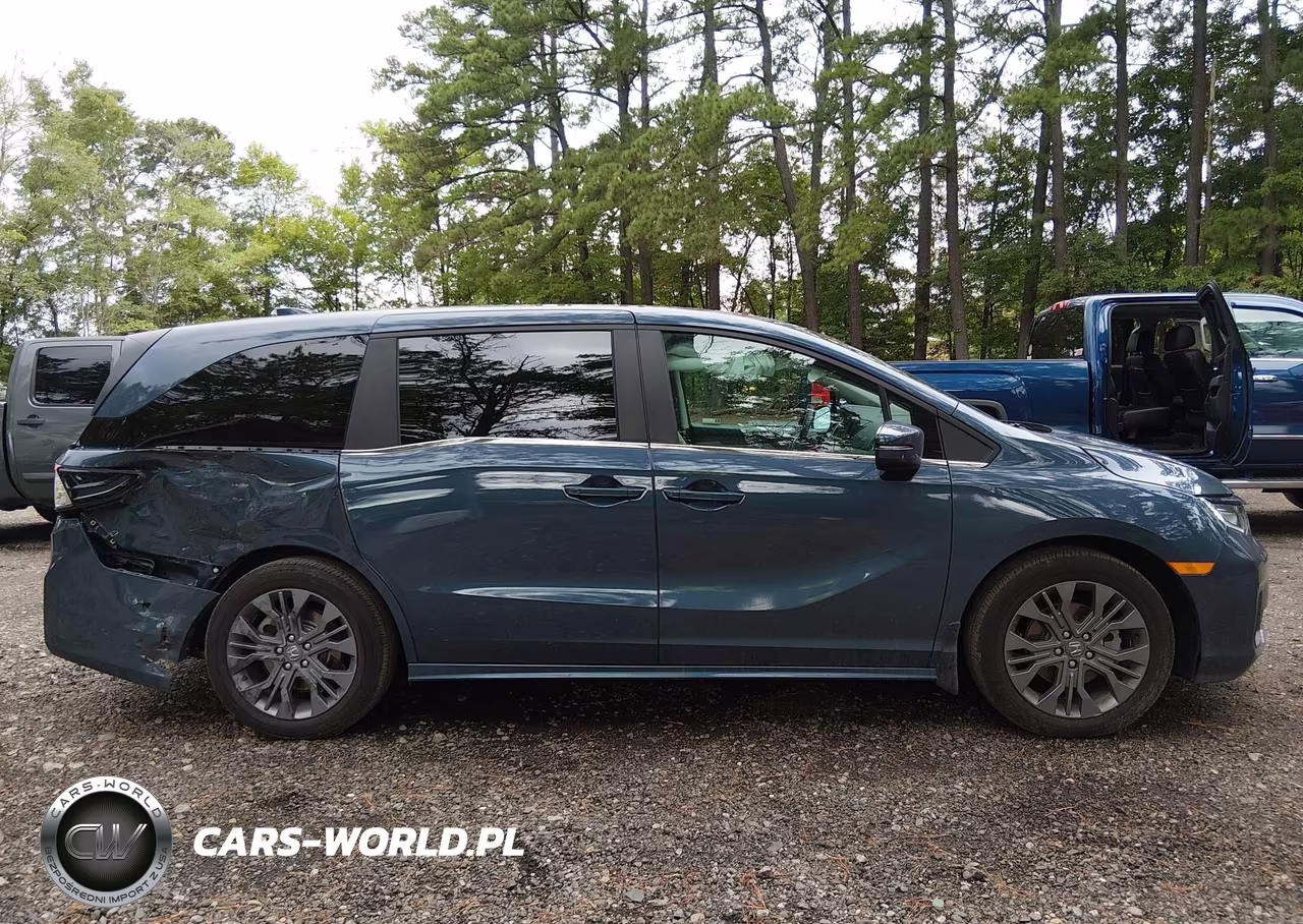 2026 Honda Odyssey Touring VIN:5FNRL6H85TB020794 - 13