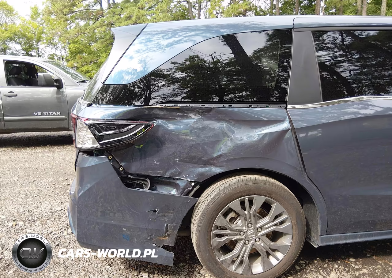 2026 Honda Odyssey Touring VIN:5FNRL6H85TB020794 - 6