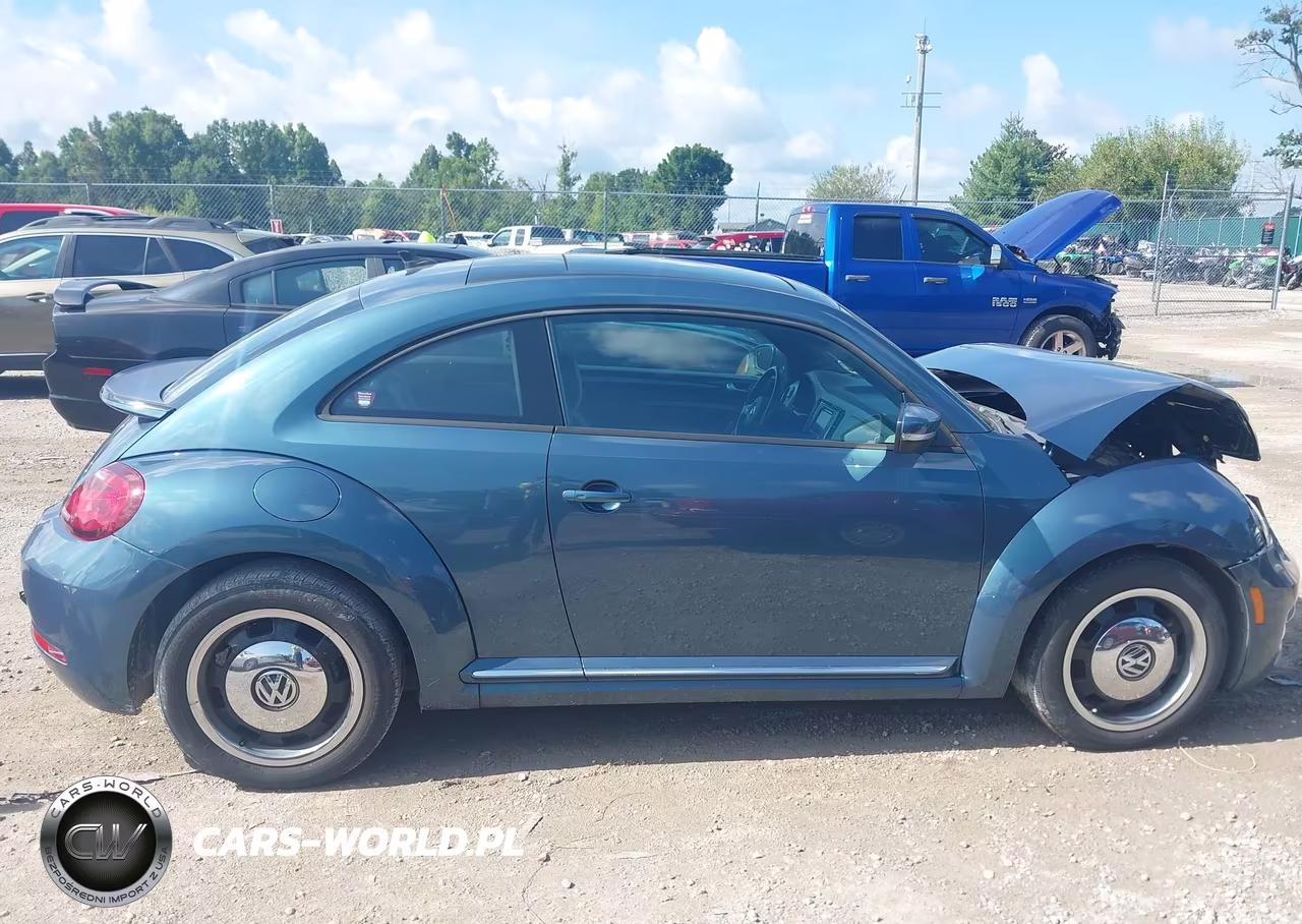 2018 Volkswagen Beetle 2.0T Coast-2.0T S VIN:3VWFD7AT0JM707613 - 13