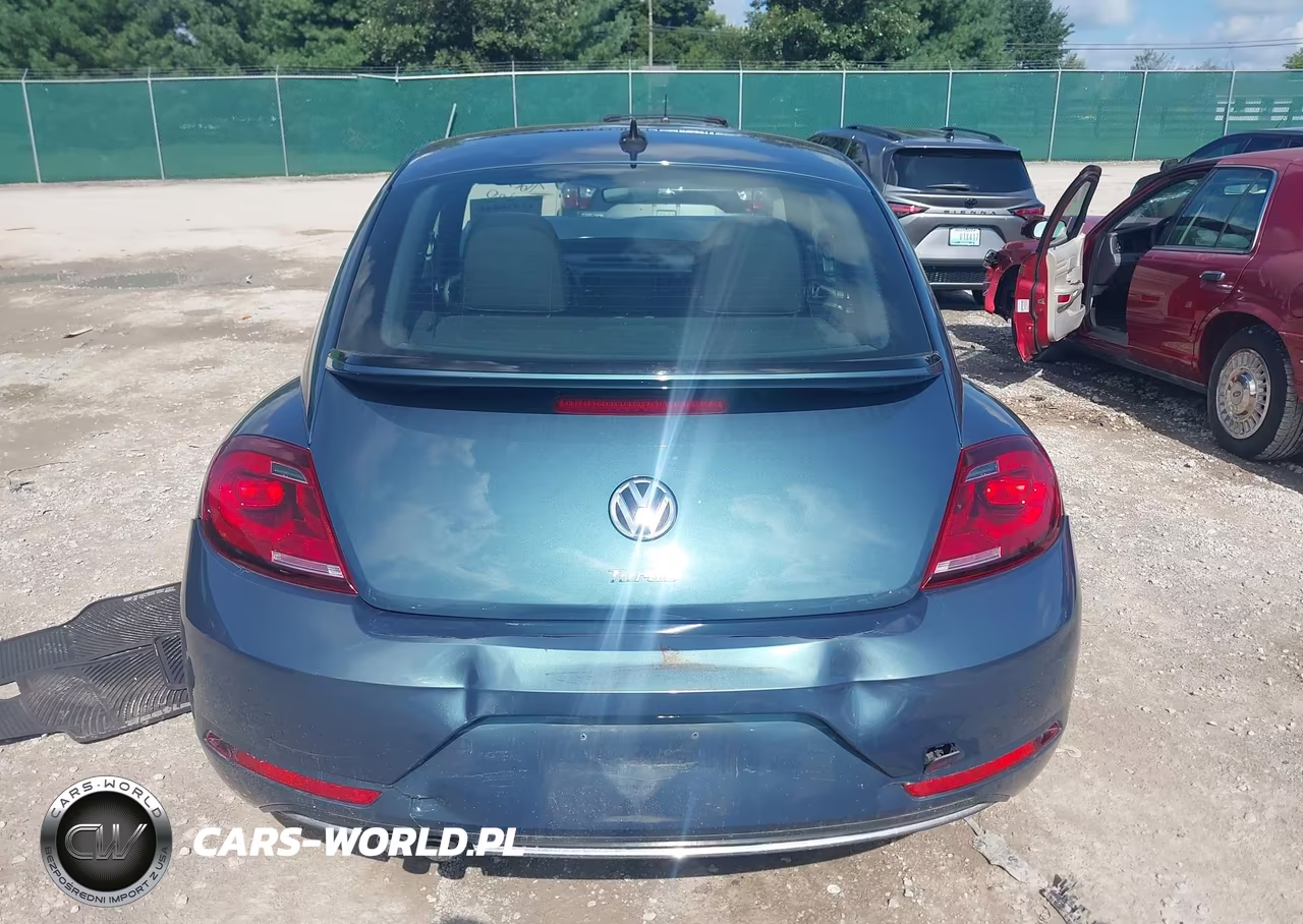 2018 Volkswagen Beetle 2.0T Coast-2.0T S VIN:3VWFD7AT0JM707613 - 16