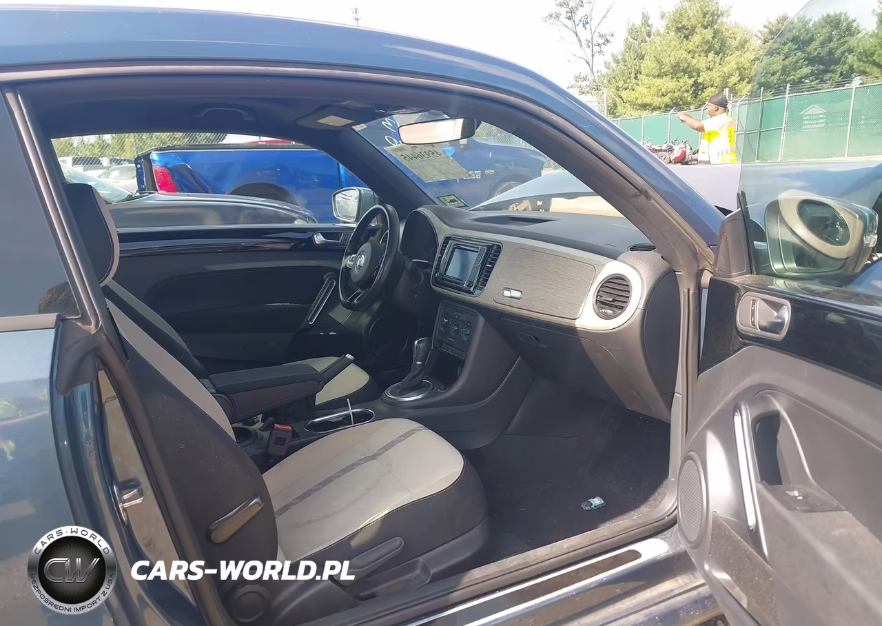 2018 Volkswagen Beetle 2.0T Coast-2.0T S VIN:3VWFD7AT0JM707613 - 5