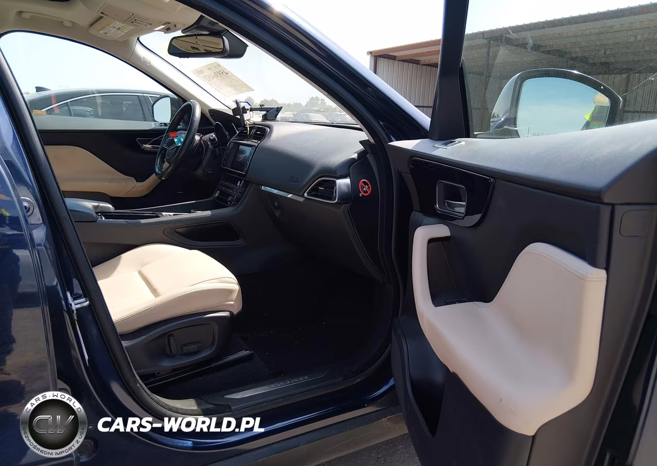 2018 Jaguar F-Pace 25T Premium VIN:SADCJ2FX2JA295385 - 5
