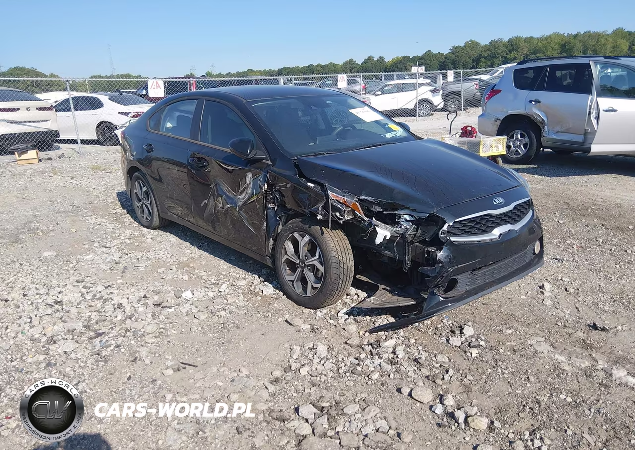 2021 Kia Forte Lxs VIN:3KPF24AD4ME340987 - 17