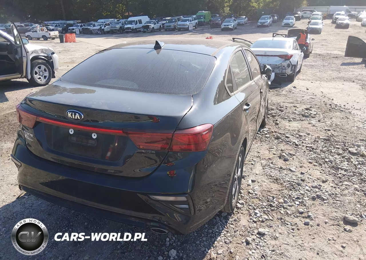 2021 Kia Forte Lxs VIN:3KPF24AD4ME340987 - 4