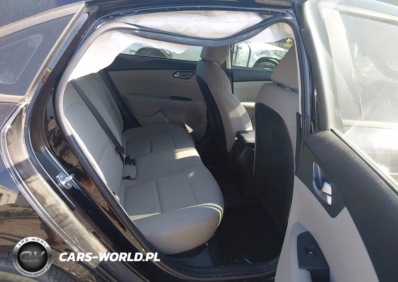 2021 Kia Forte Lxs VIN:3KPF24AD4ME340987 - 8