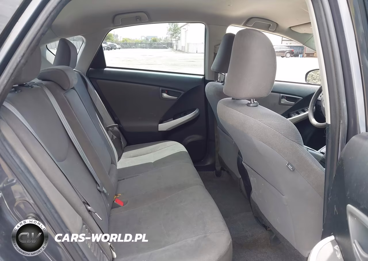 2014 Toyota Prius Three VIN:JTDKN3DUXE1756364 - 8