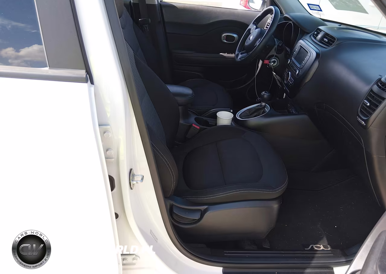 2017 Kia Soul + VIN:KNDJP3A54H7416759 - 5