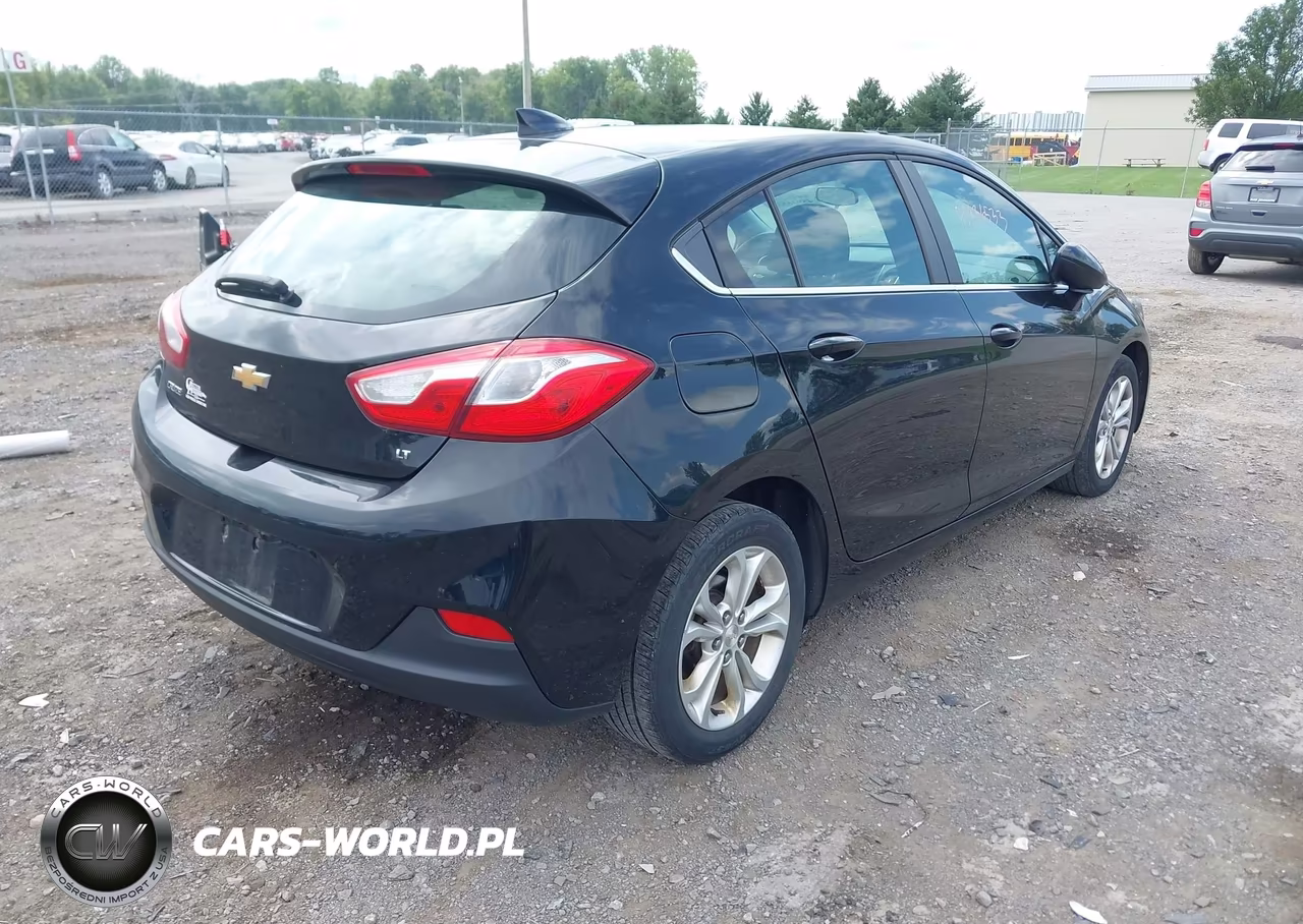 2019 Chevrolet Cruze Lt VIN:3G1BE6SM7KS573091 - 4