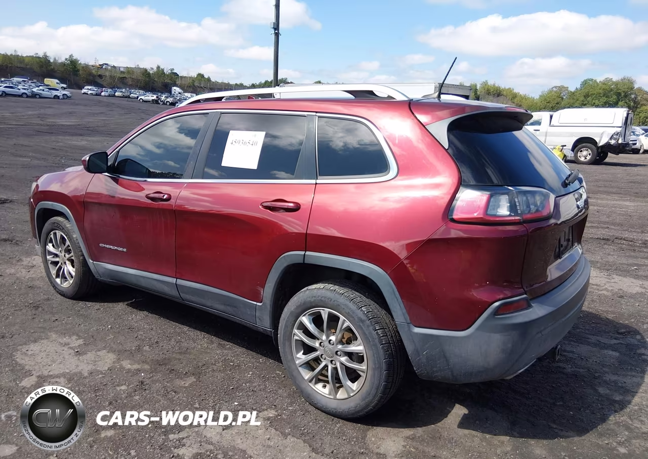 2019 Jeep Cherokee Latitude Plus Fwd VIN:1C4PJLLN8KD164323 - 3