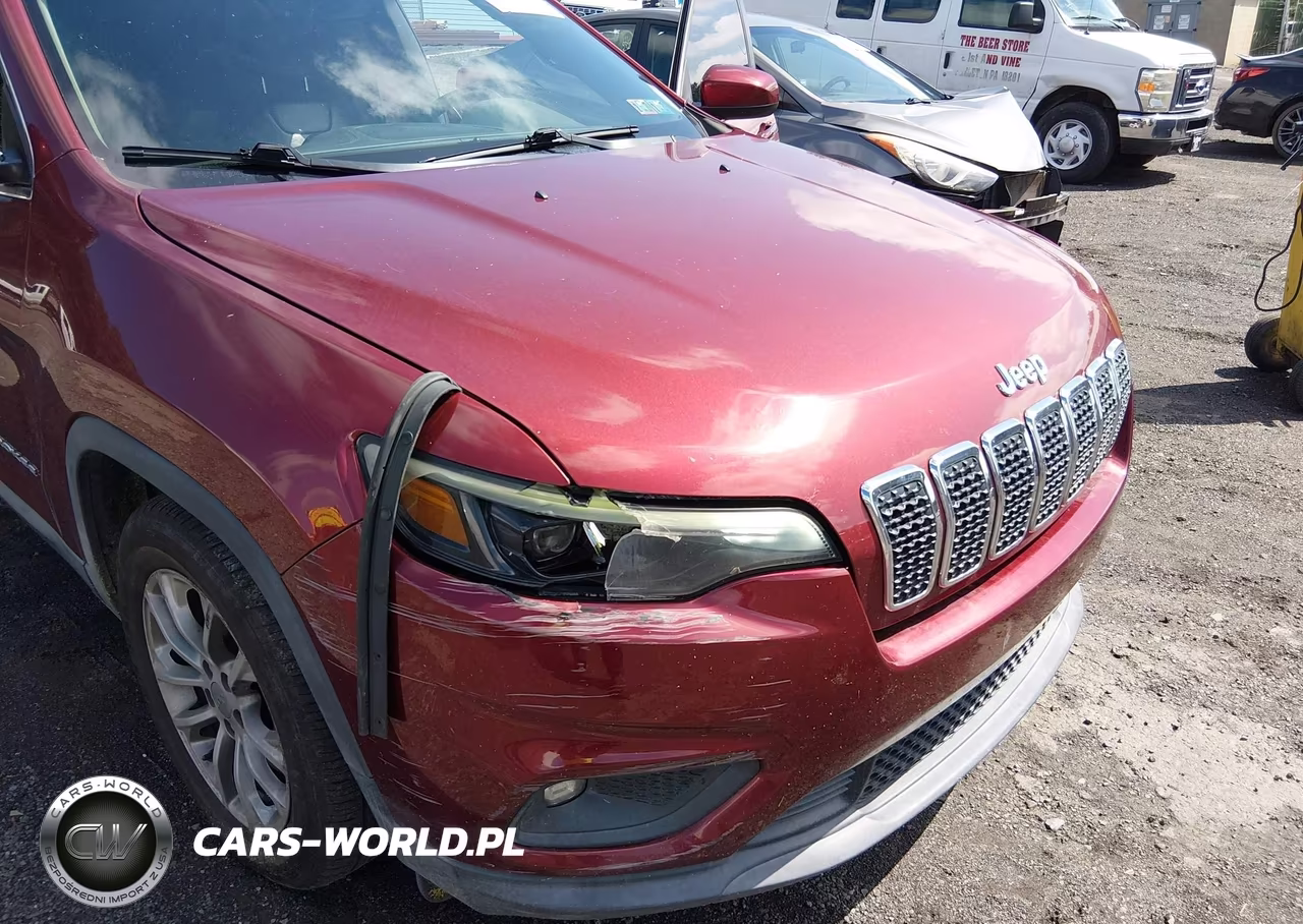 2019 Jeep Cherokee Latitude Plus Fwd VIN:1C4PJLLN8KD164323 - 6