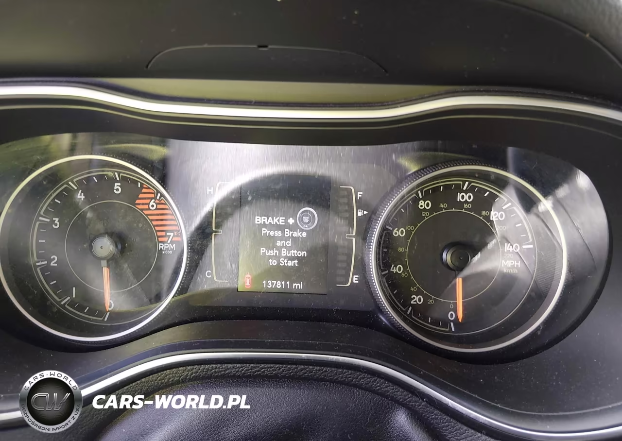 2019 Jeep Cherokee Latitude Plus Fwd VIN:1C4PJLLN8KD164323 - 7