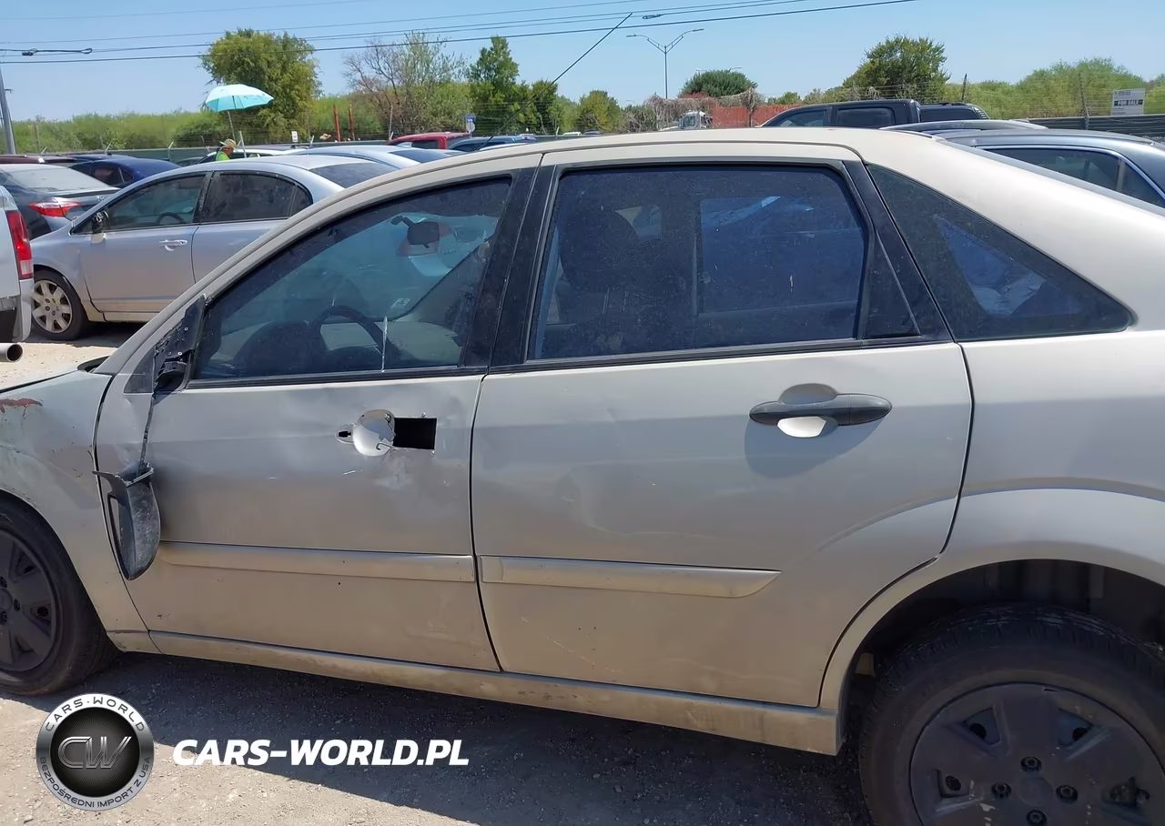 2007 Ford Focus S-Se-Ses VIN:1FAFP34N07W102795 - 15