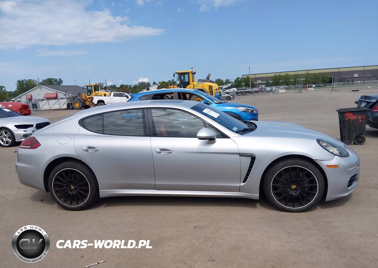 2016 Porsche Panamera 4 VIN:WP0AA2A74GL000147 - 13