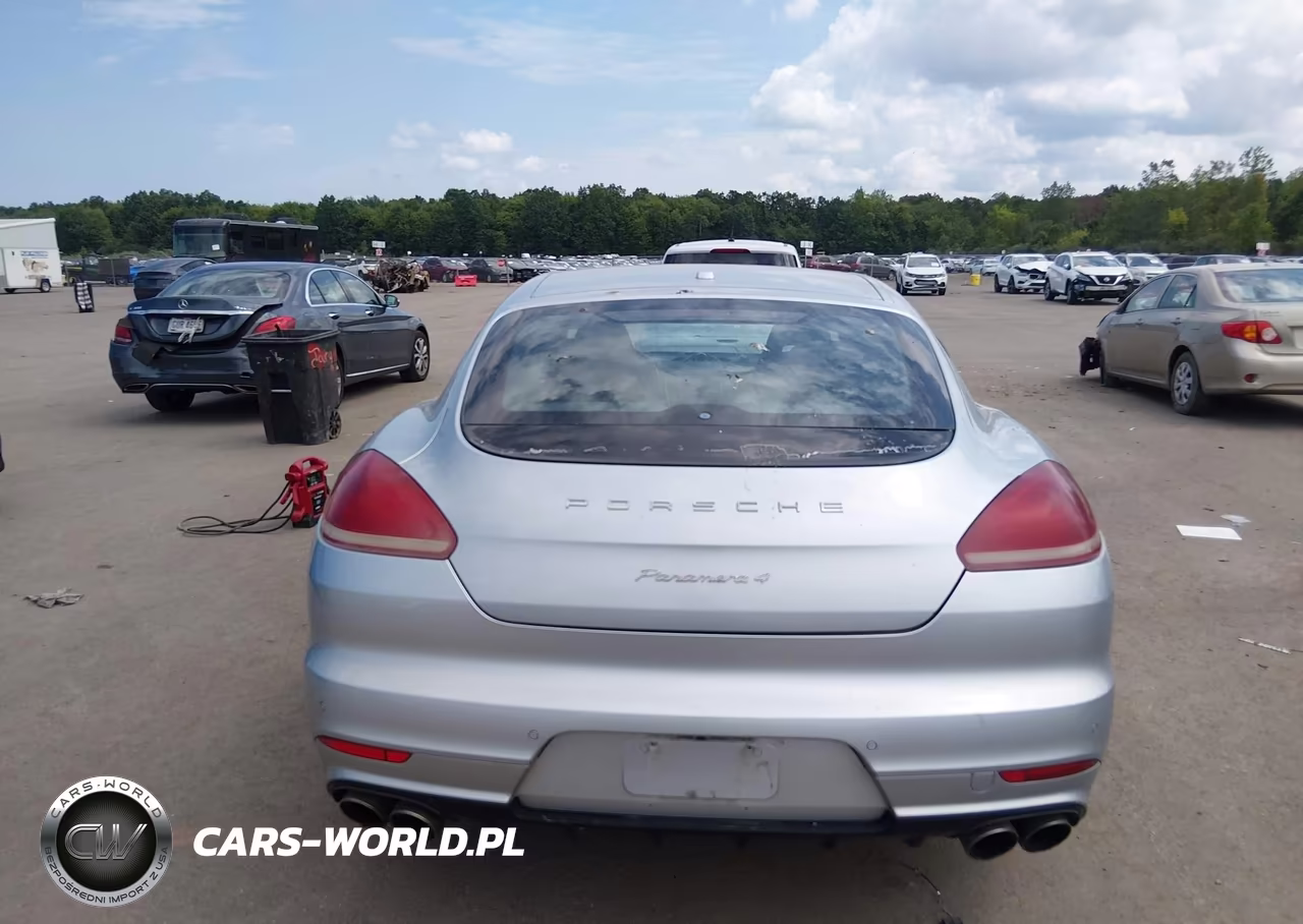 2016 Porsche Panamera 4 VIN:WP0AA2A74GL000147 - 16