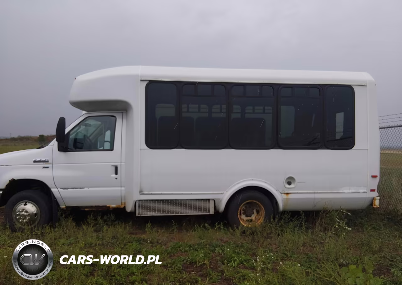 2010 Ford E-350 Cutaway VIN:1FDEE3FL0ADA65589 - 14