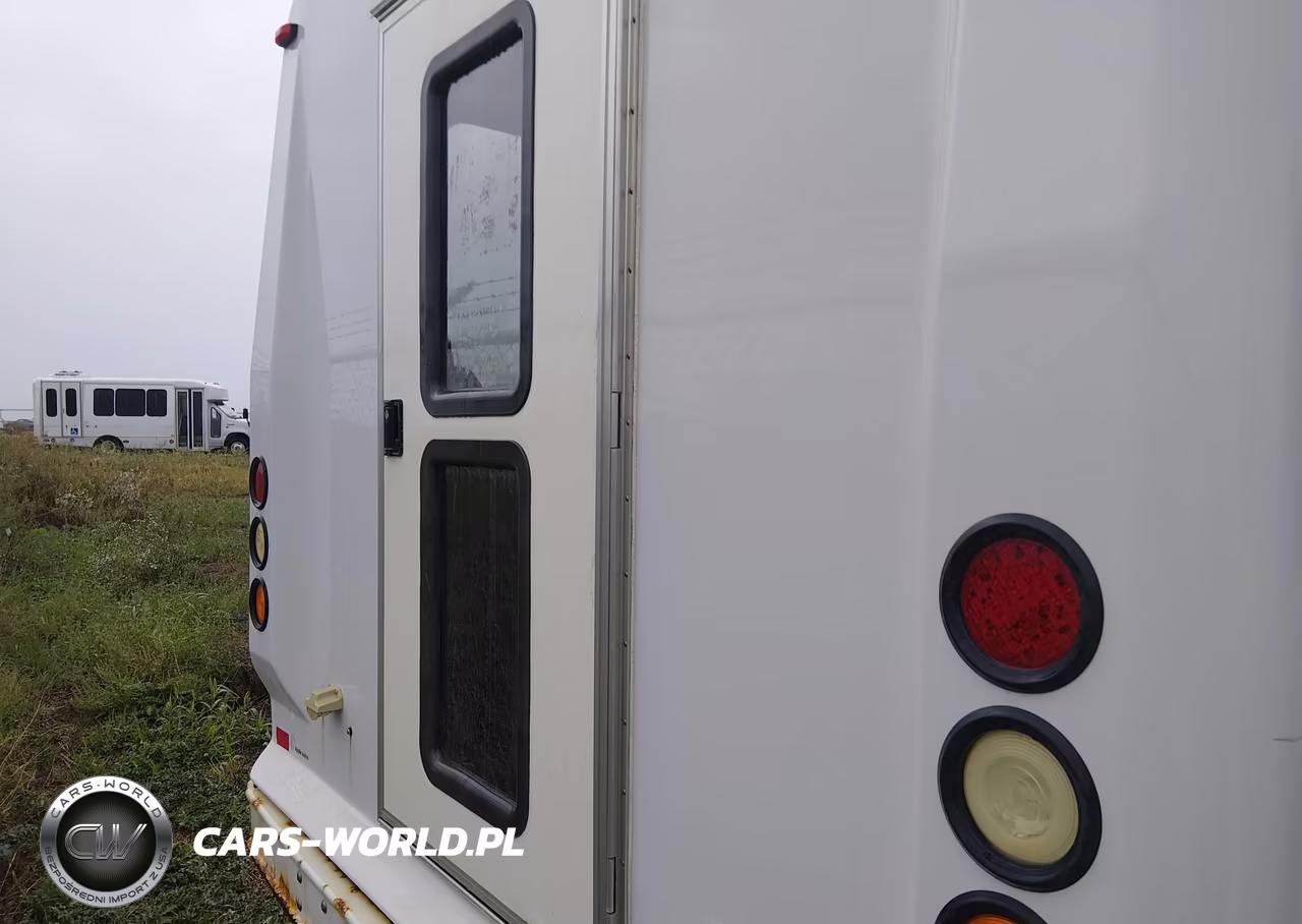 2010 Ford E-350 Cutaway VIN:1FDEE3FL0ADA65589 - 15