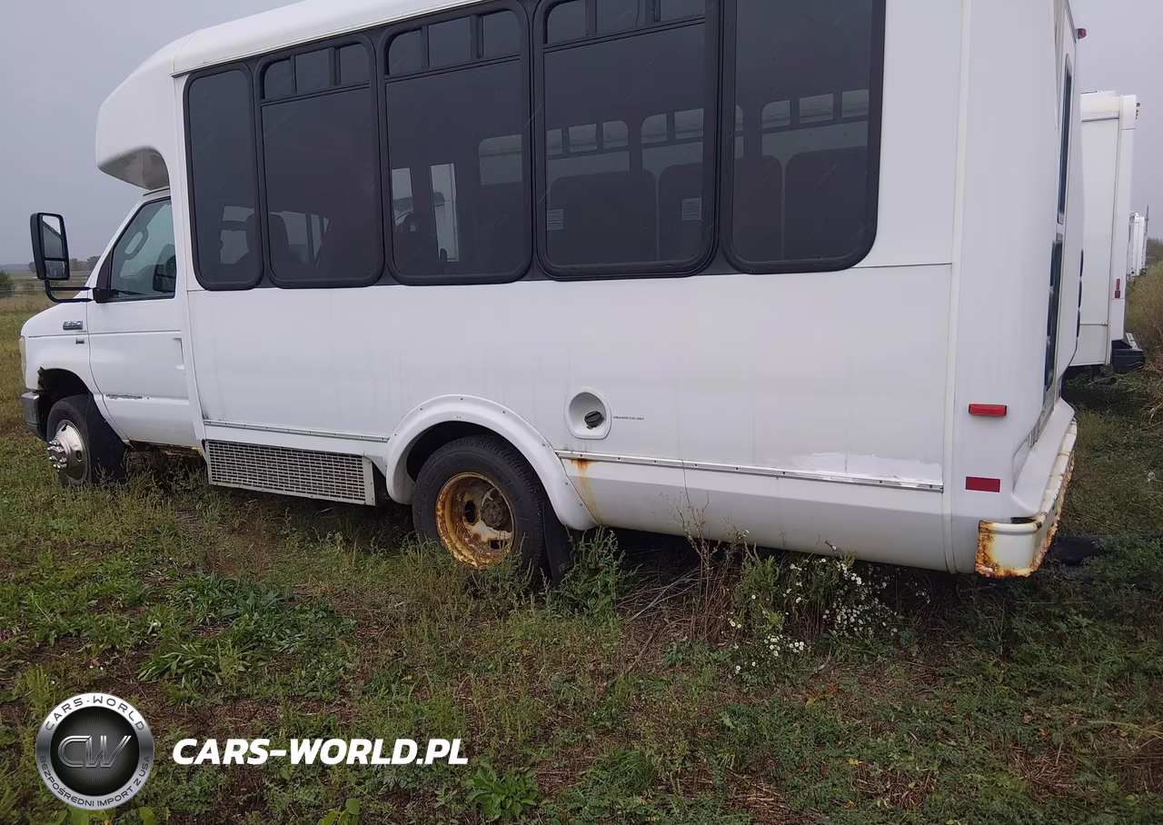 2010 Ford E-350 Cutaway VIN:1FDEE3FL0ADA65589 - 3