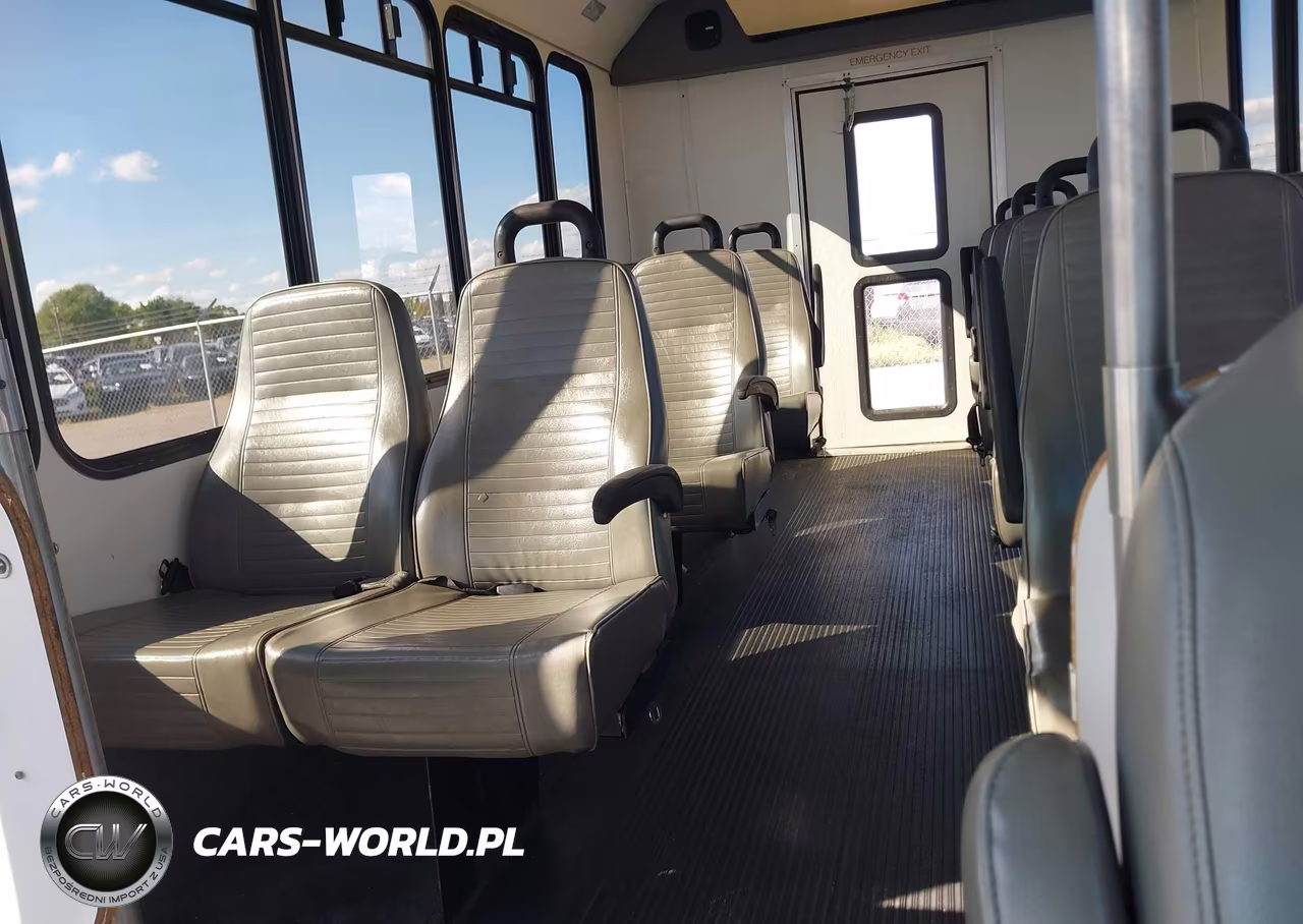 2010 Ford E-350 Cutaway VIN:1FDEE3FL0ADA65589 - 6
