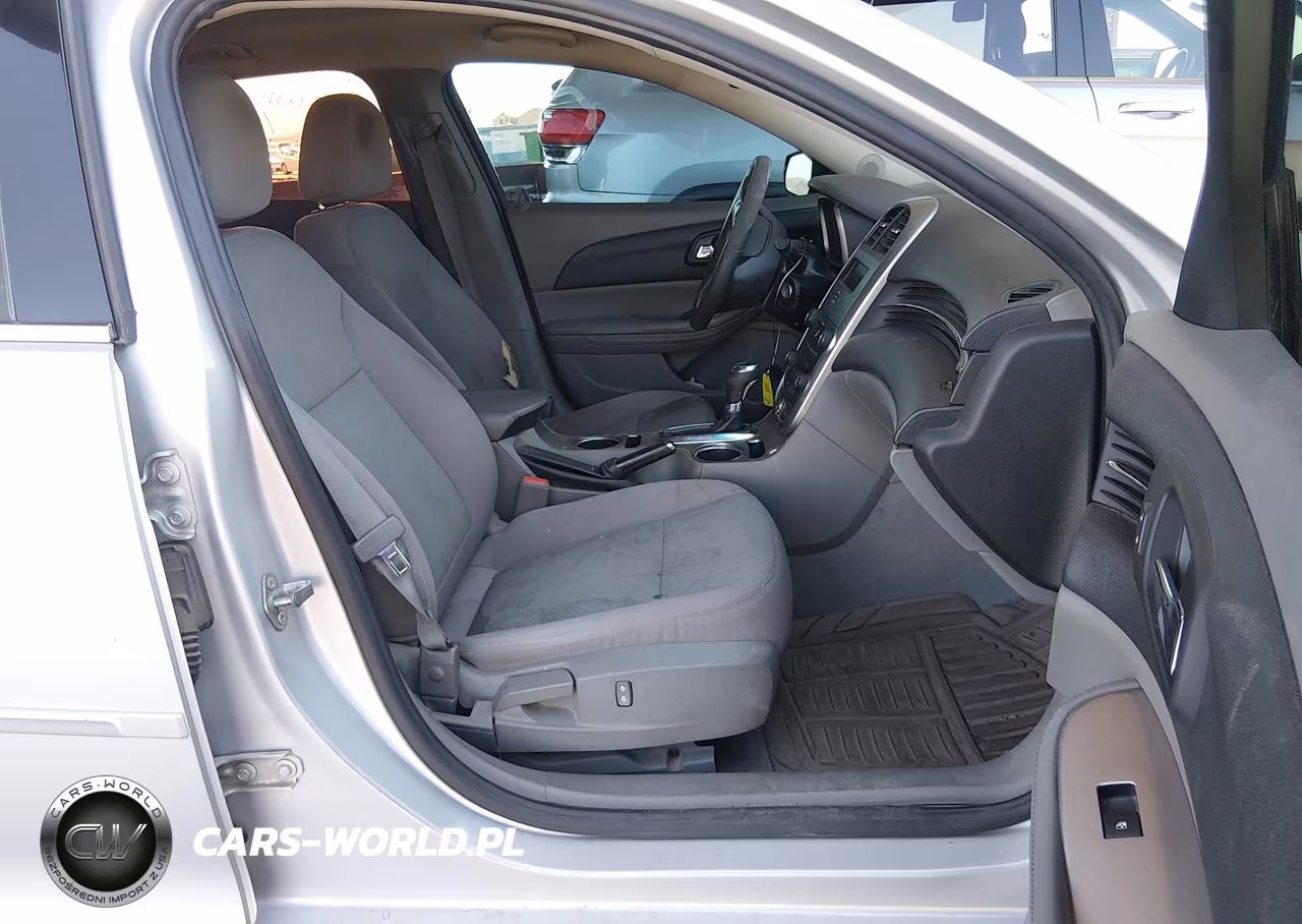 2014 Chevrolet Malibu 1Ls VIN:1G11B5SL2EF211815 - 5