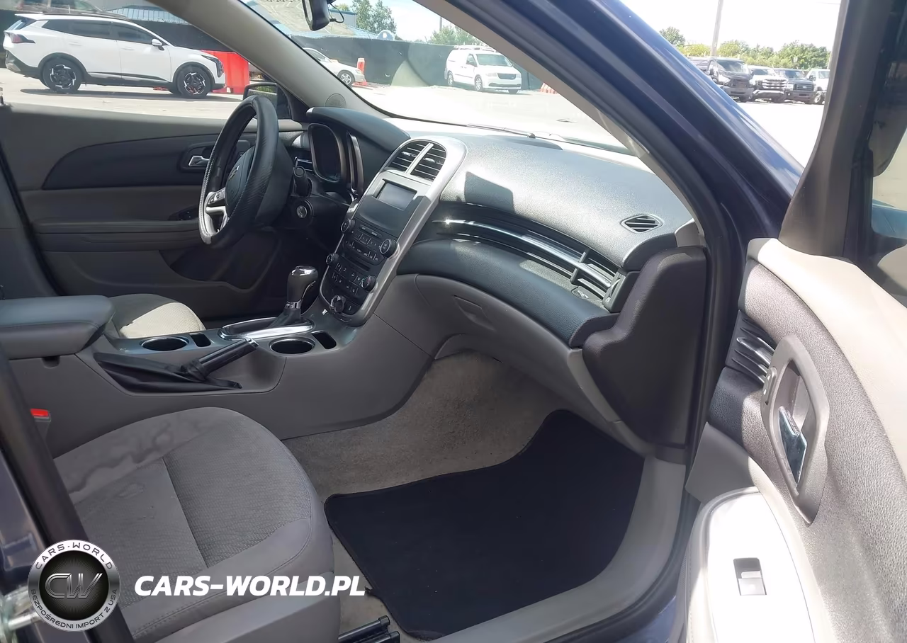 2015 Chevrolet Malibu Ls VIN:1G11B5SL2FF329400 - 5