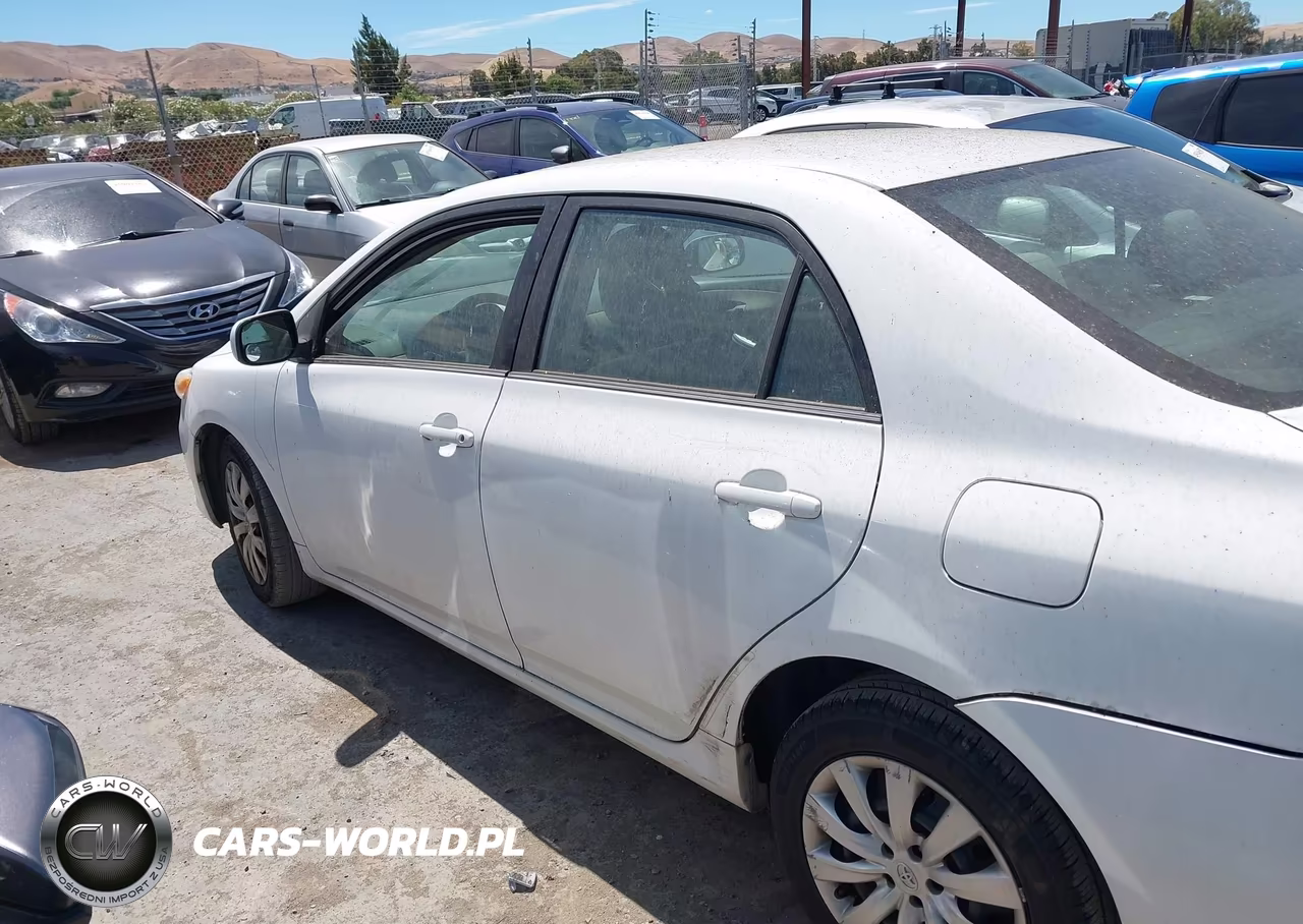 2013 Toyota Corolla Le VIN:2T1BU4EE3DC975175 - 15