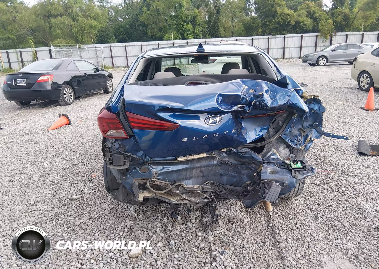 2020 Hyundai Elantra Sel VIN:5NPD84LF4LH556272 - 16