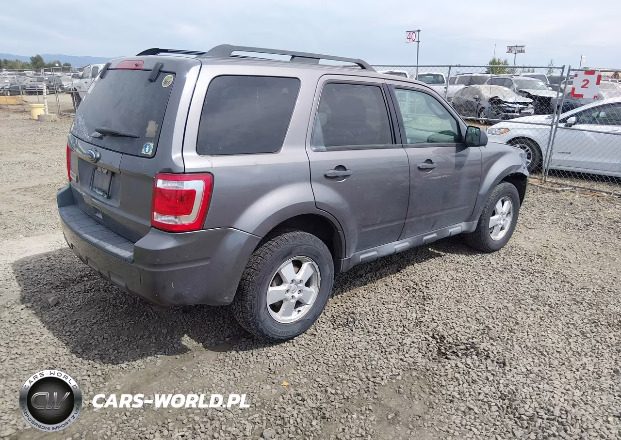 2011 Ford Escape Xlt VIN:1FMCU9D77BKC38041 - 4