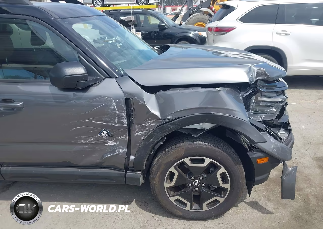 2024 Ford Bronco Sport Outer Banks VIN:3FMCR9C63RRF65715 - 17