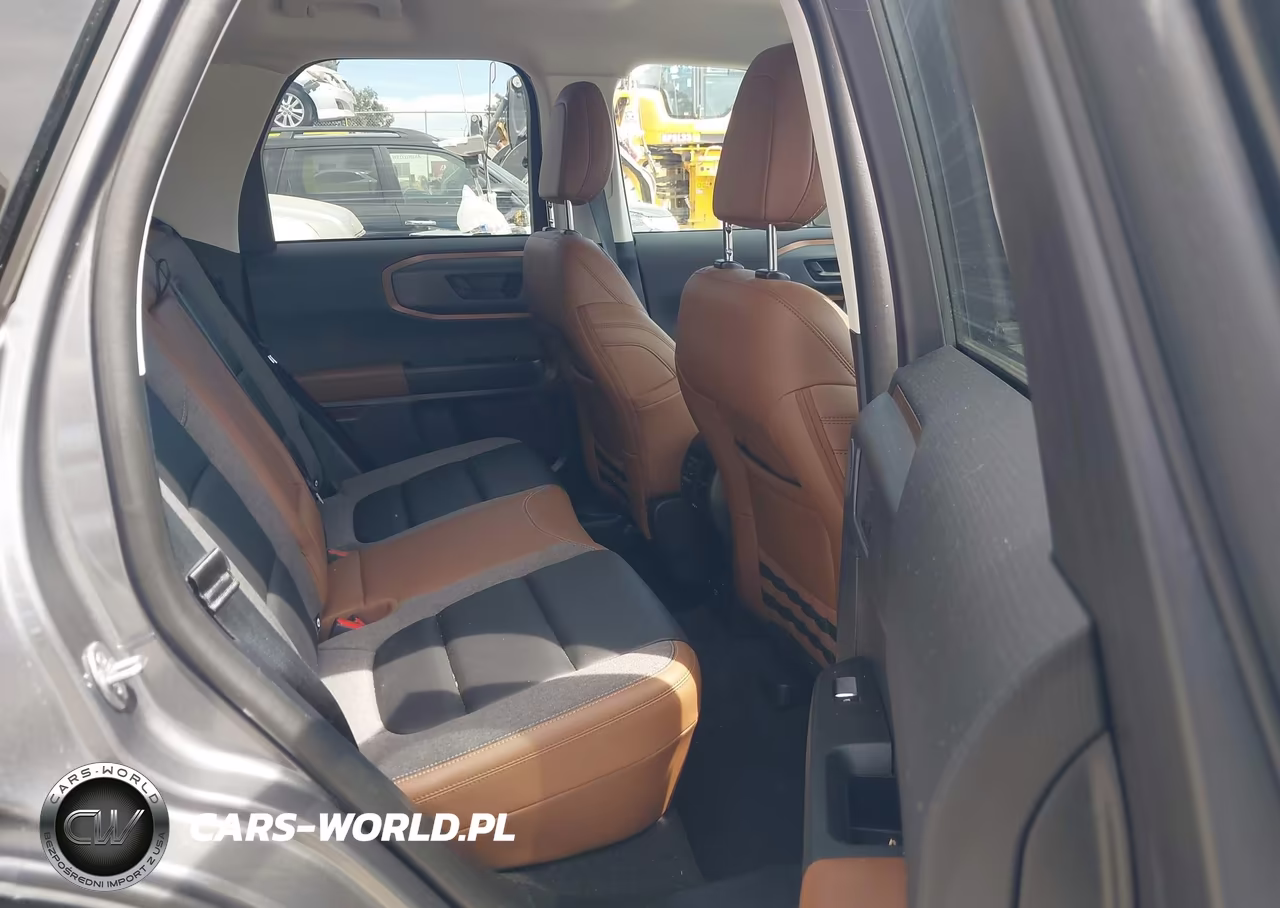 2024 Ford Bronco Sport Outer Banks VIN:3FMCR9C63RRF65715 - 8