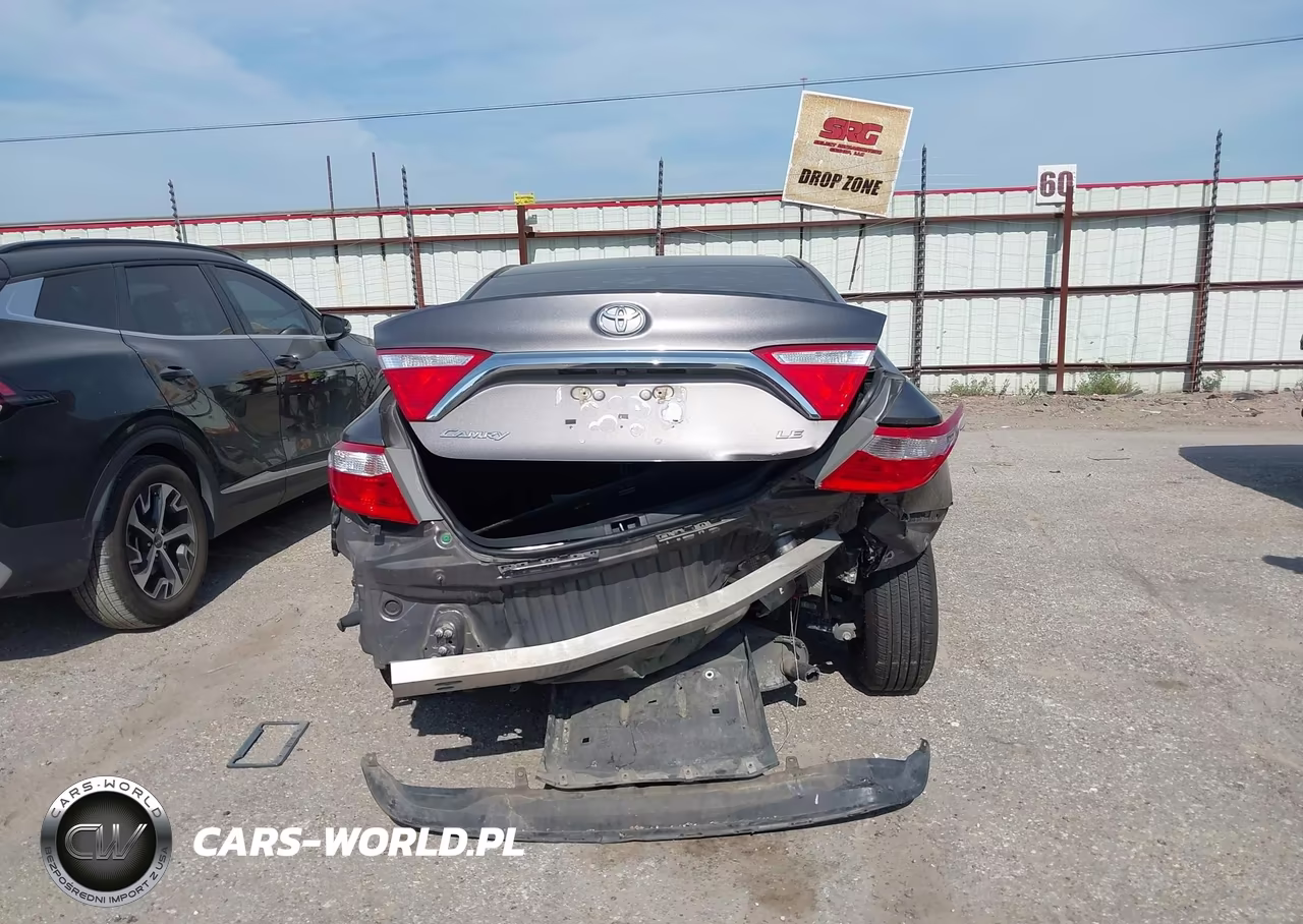 2017 Toyota Camry Le VIN:4T1BF1FK6HU770399 - 16