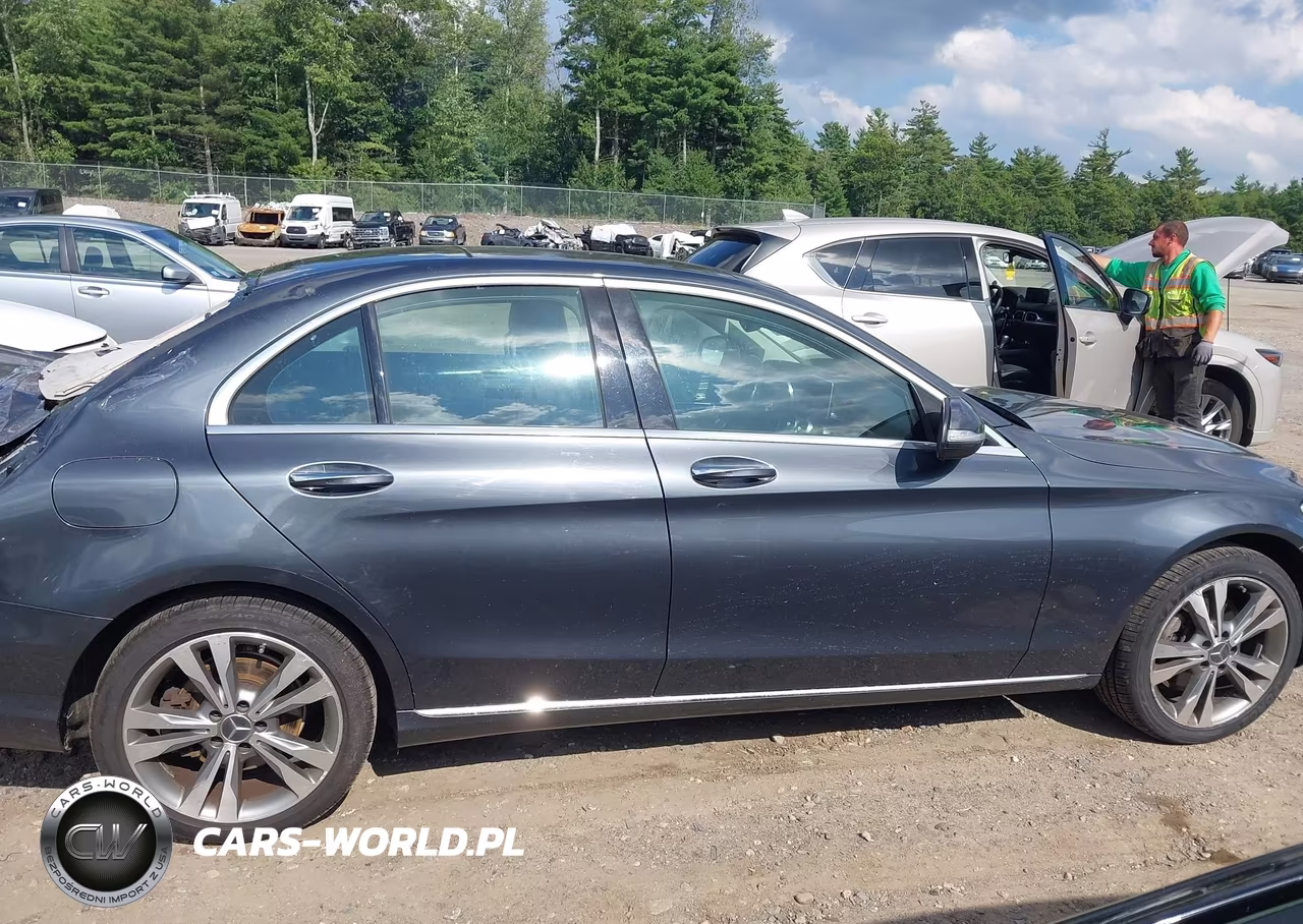 2015 Mercedes-Benz C 300 4Matic VIN:55SWF4KB4FU001790 - 14