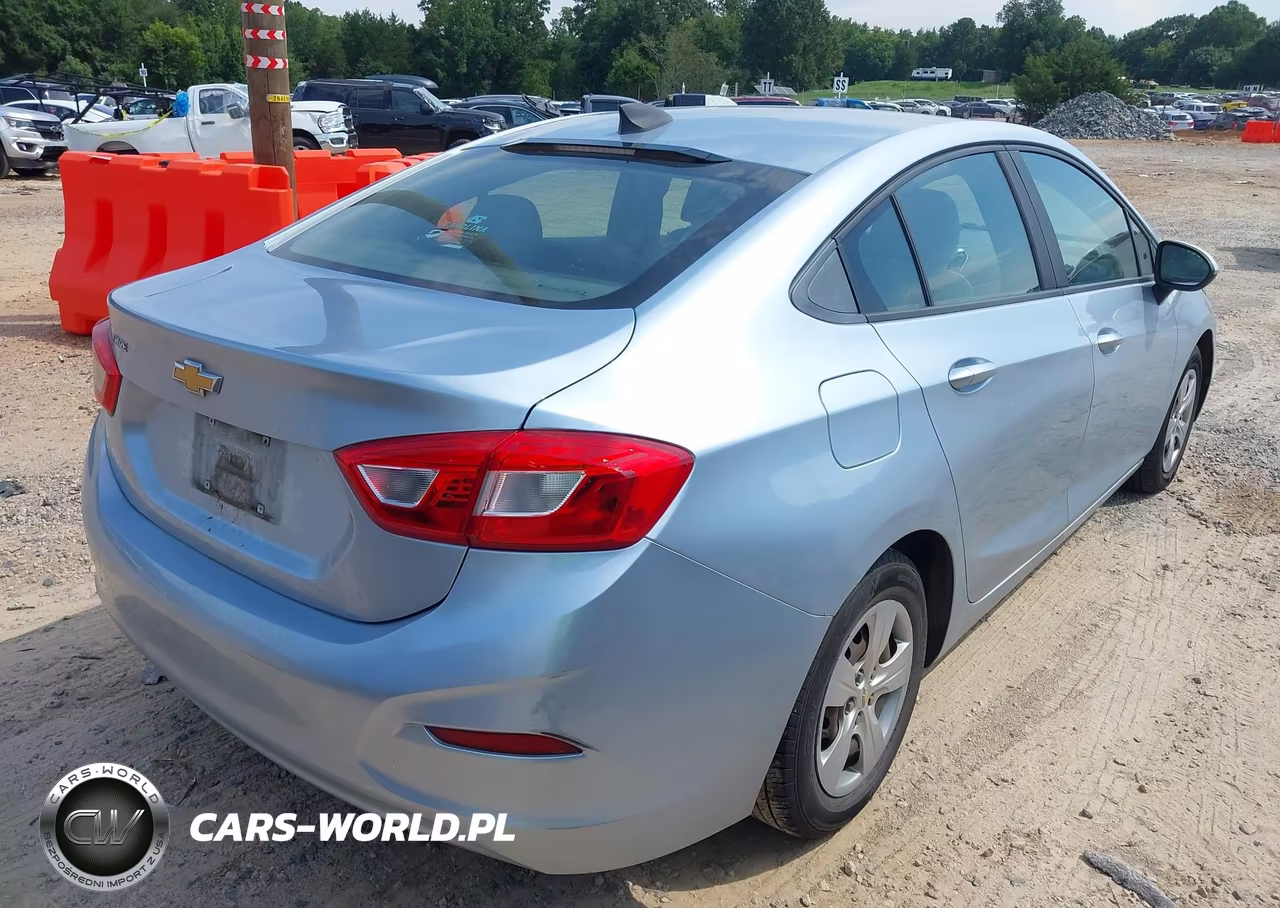 2017 Chevrolet Cruze Ls Auto VIN:1G1BC5SM4H7193651 - 4