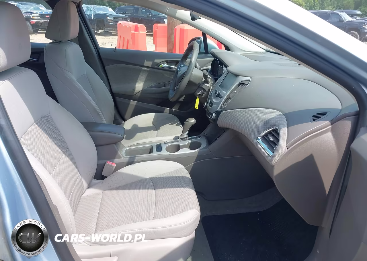 2017 Chevrolet Cruze Ls Auto VIN:1G1BC5SM4H7193651 - 5