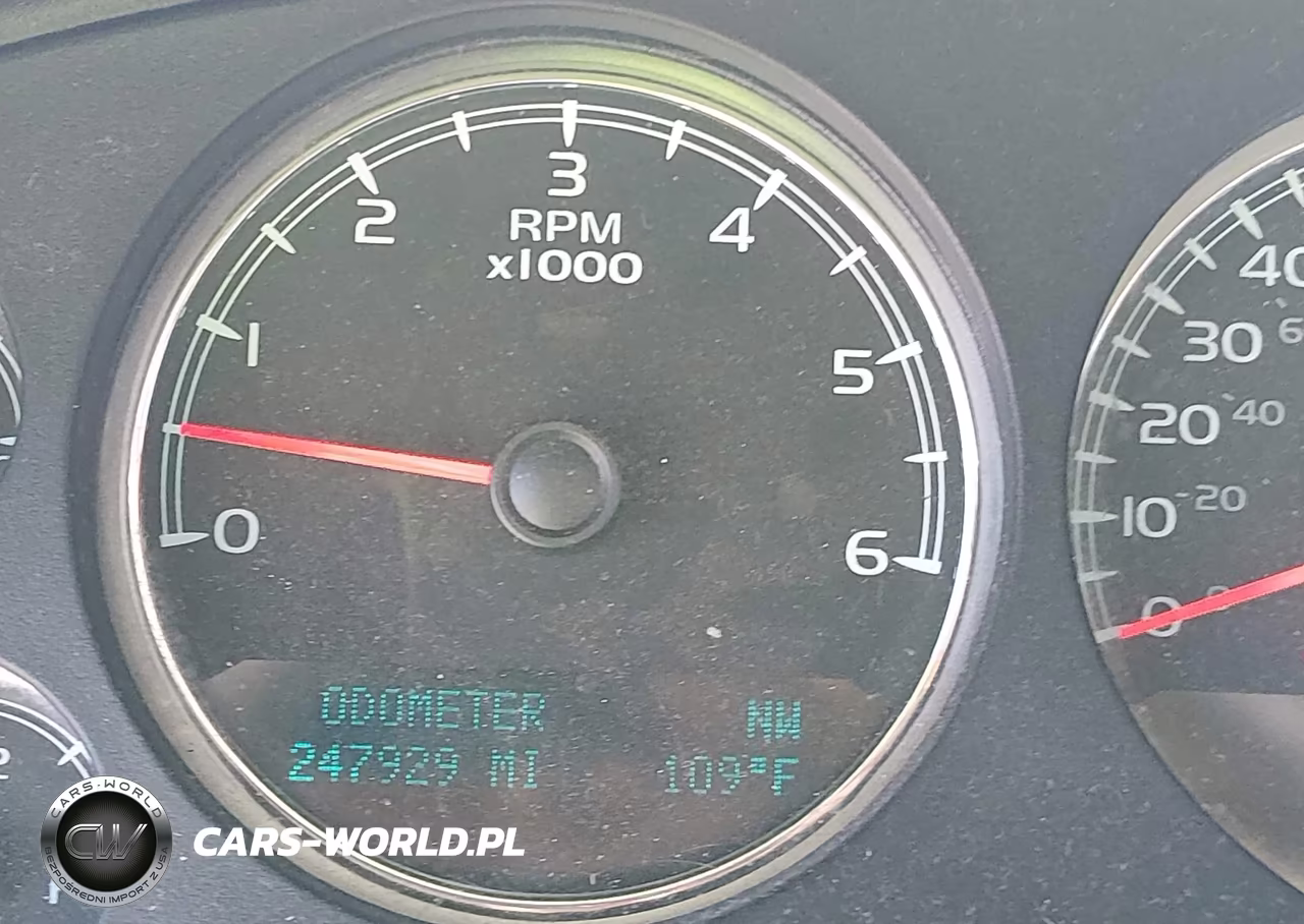 2012 Chevrolet Suburban Lt VIN:1GNSCJE0XCR325311 - 15
