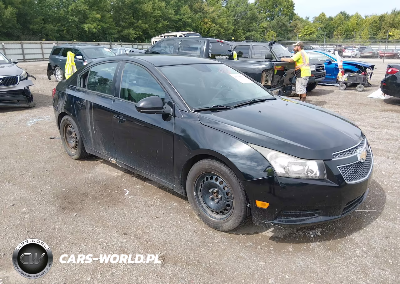 2014 CHEVROLET CRUZE LS – zdjęcie 1 z 11