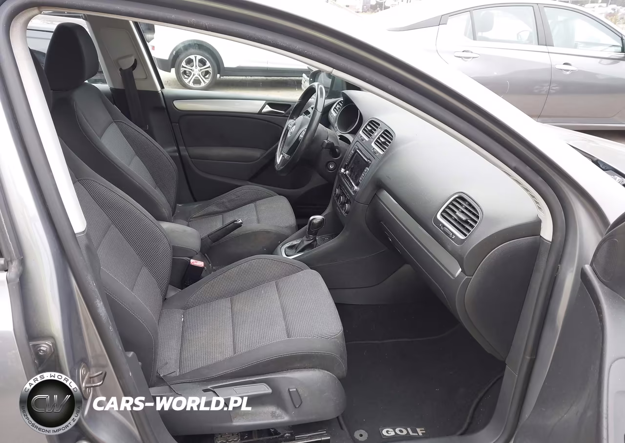 2013 Volkswagen Golf 2.5L 4-Door VIN:WVWDB7AJ2DW048579 - 5