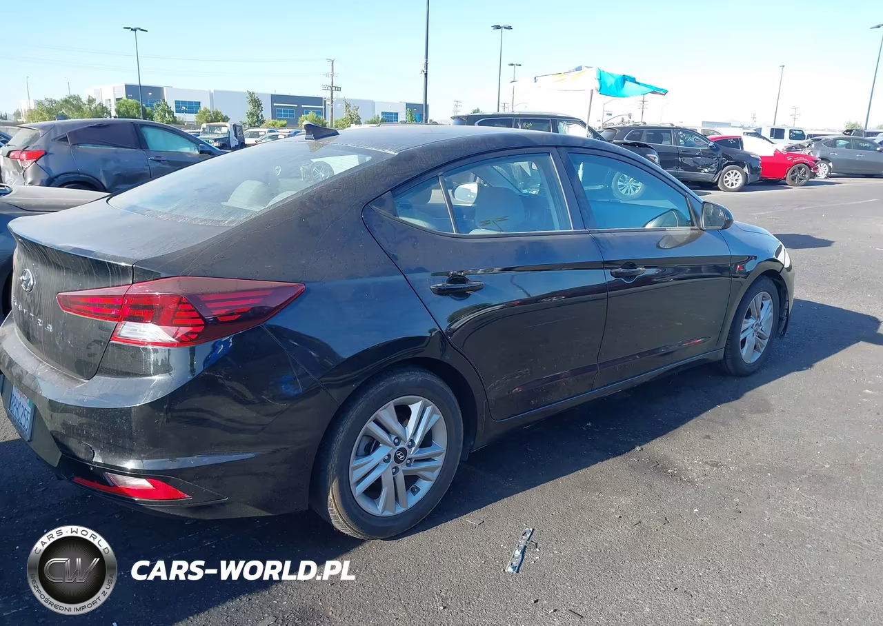 2020 Hyundai Elantra Sel VIN:5NPD84LF5LH549430 - 4