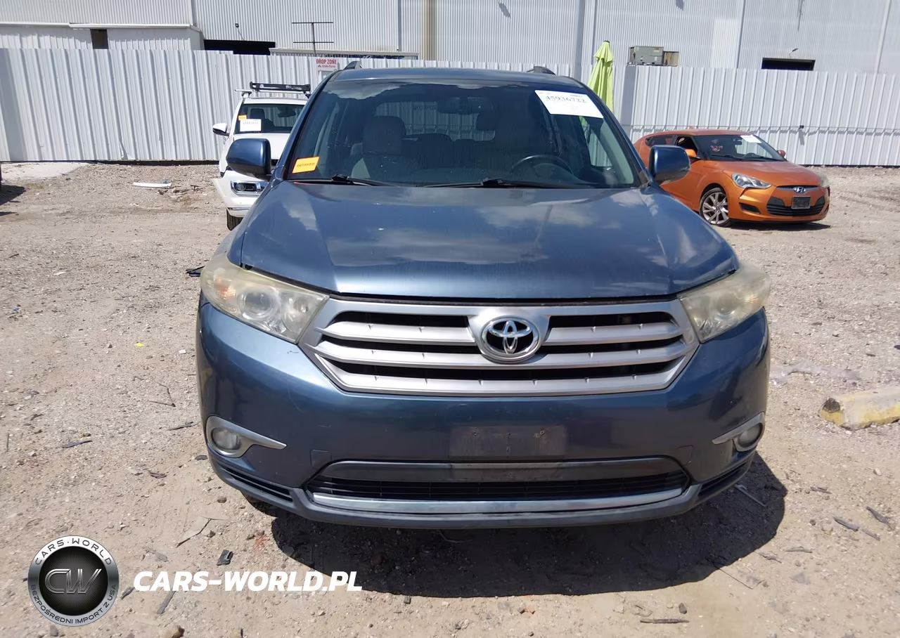2013 Toyota Highlander Limited V6 VIN:5TDYK3EHXDS101823 - 12