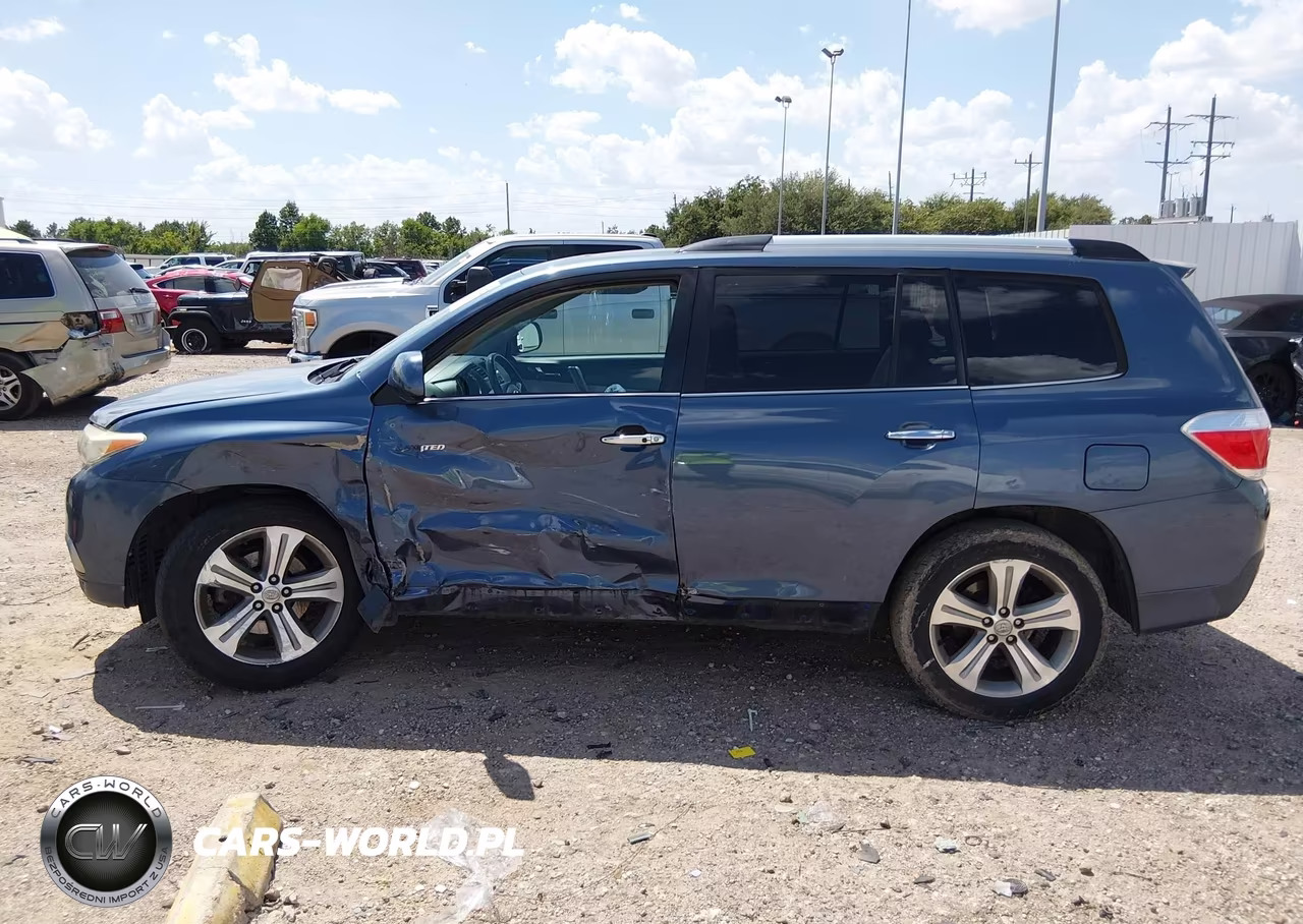 2013 Toyota Highlander Limited V6 VIN:5TDYK3EHXDS101823 - 14