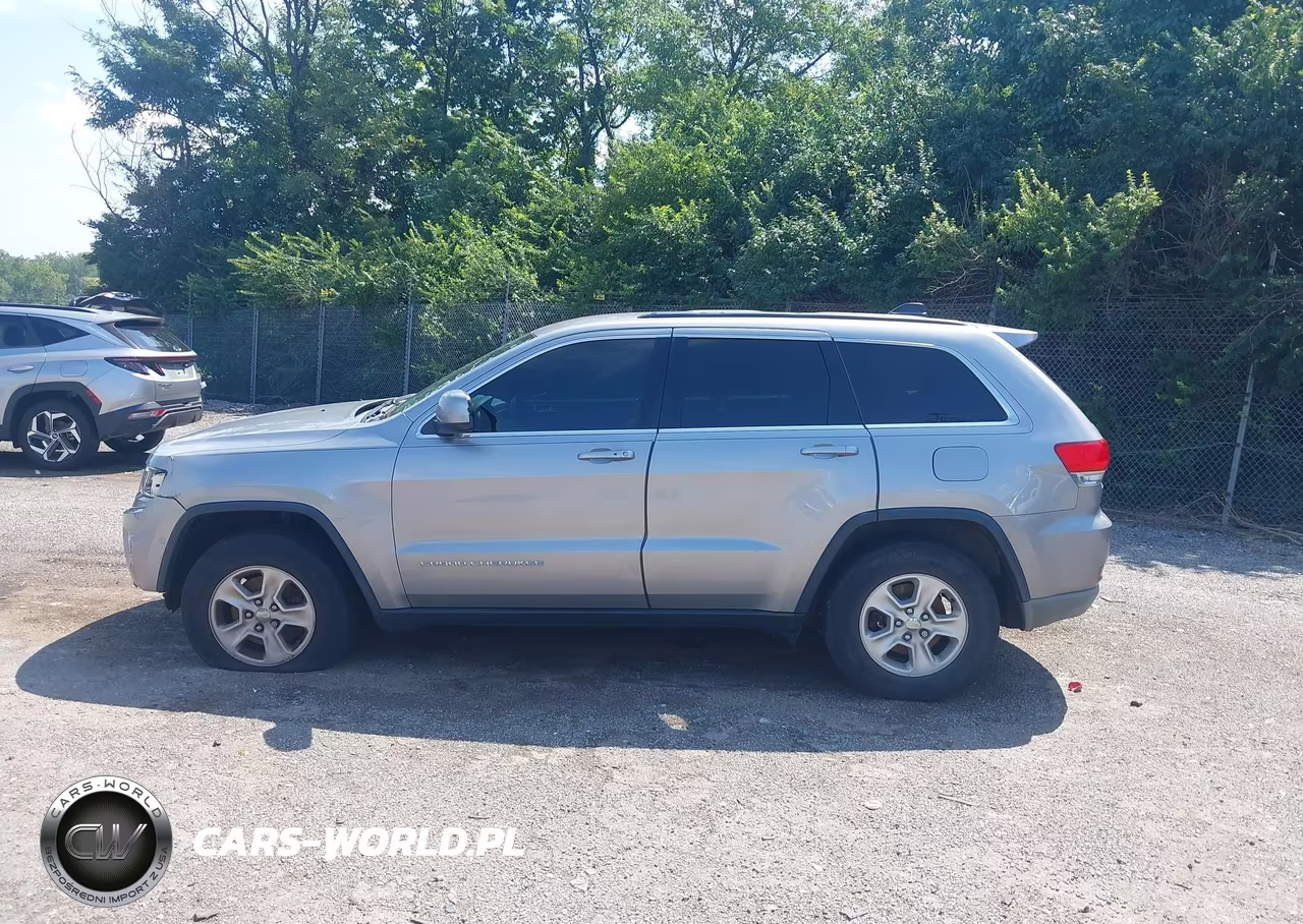 2015 Jeep Grand Cherokee Laredo VIN:1C4RJFAG7FC918130 - 14