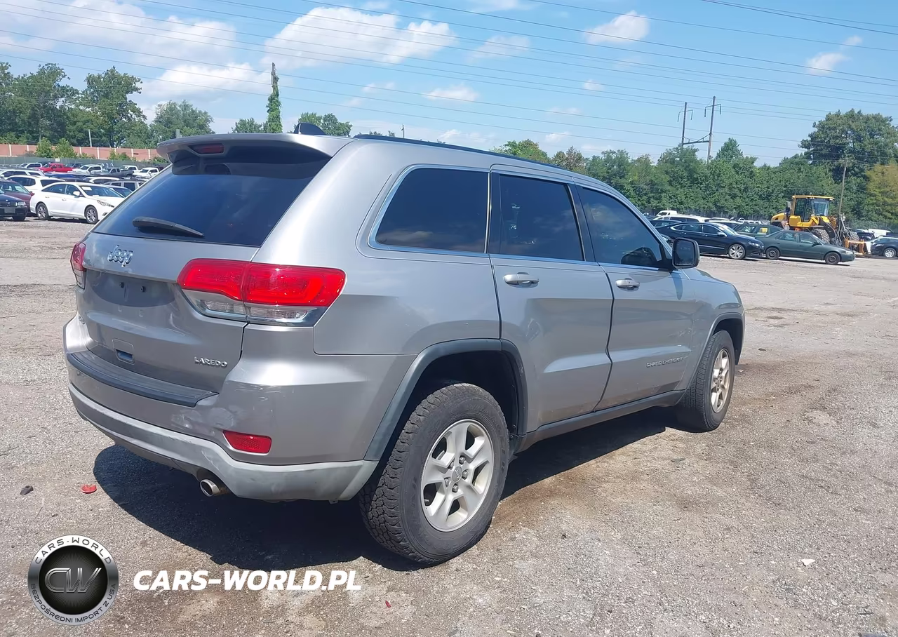 2015 Jeep Grand Cherokee Laredo VIN:1C4RJFAG7FC918130 - 4