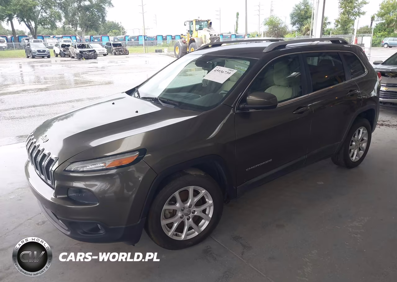 2015 Jeep Cherokee Latitude VIN:1C4PJLCS7FW596661 - 2