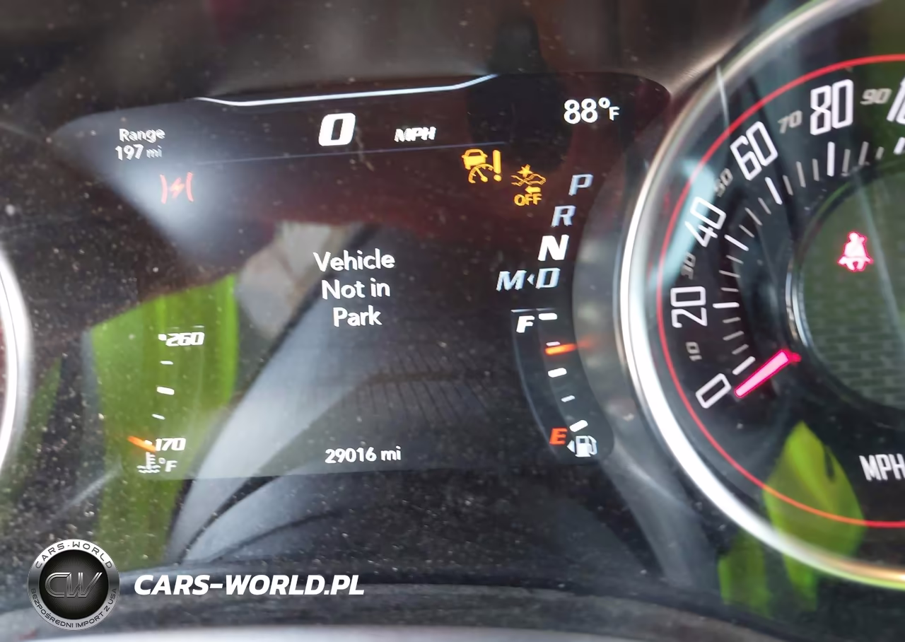 2020 Dodge Challenger R-T Scat Pack Widebody VIN:2C3CDZFJXLH178816 - 7